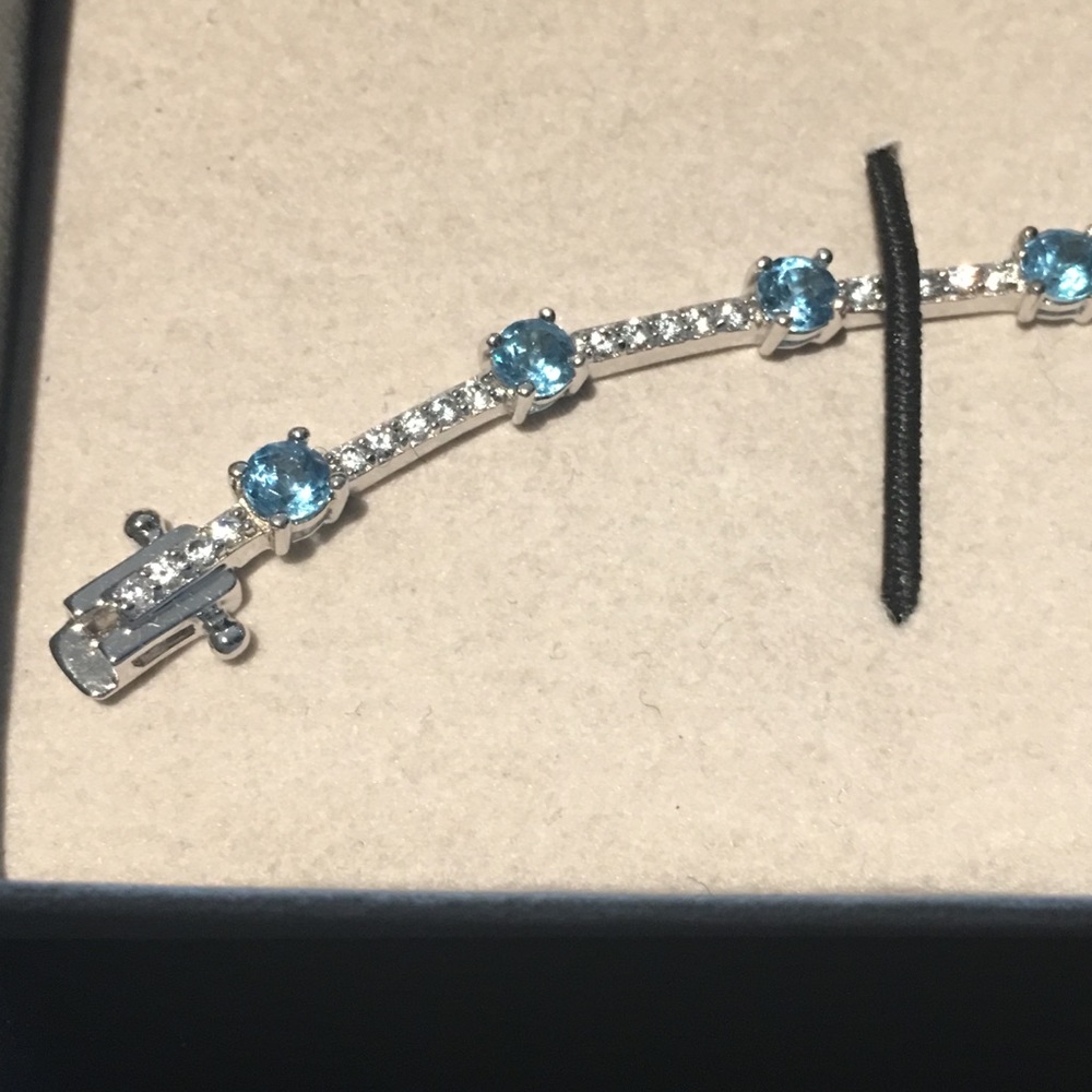 ZALES Brand New Bracelet!